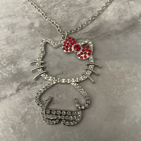 NWOT Hello Kitty necklace - Picture 4 of 5